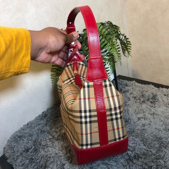 BURBERRY Vintage Red Leather Trim Haymarket Shoulder Bag Adjustable Strap - Picture 5 of 17